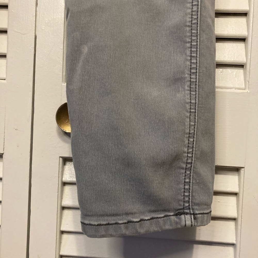 Free People Faded Gray 27 Stretch Skinny Crop Normcore Jeans Size 30 - Picture 4 of 16